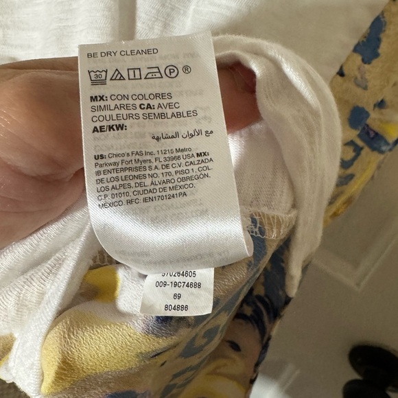 Chicos Shark Bit Tunic - Picture 4 of 7